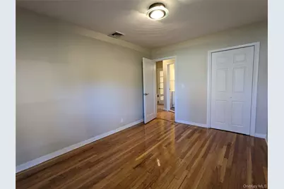 25116 Gaskell Road, Little Neck, NY 11362 - Photo 17