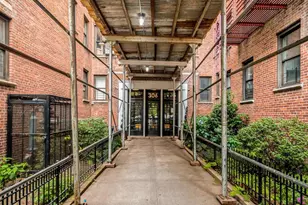 306 E Mosholu Pkwy S, Bronx, NY 10458 - Photo 15
