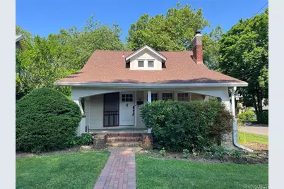 25 Willow Avenue, Huntington, NY 11743 - Photo 1