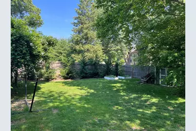 25 Willow Avenue, Huntington, NY 11743 - Photo 15