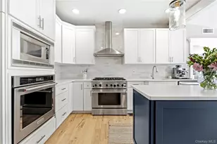 22 S Gillette Ave, Bayport, NY 11705 - Photo 9
