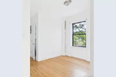 21-37 33rd Street #3D, Astoria, NY 11105 - Photo 3