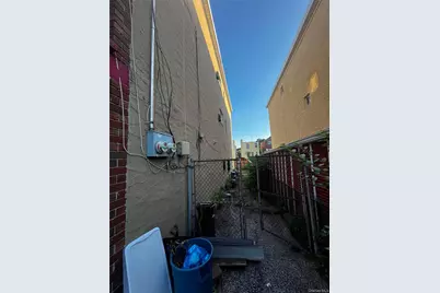 958 E 226th Street, Bronx, NY 10466 - Photo 13
