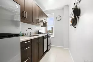 111-35 75th Ave, Forest Hills, NY 11375 - Photo 3