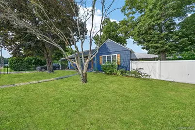 249 Bay Shore Road, Bay Shore, NY 11706 - Photo 3