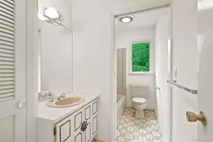 8 Palma Dr, Harrison, NY 10528 - Photo 25