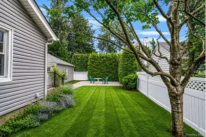 34 Drake Street, Malverne, NY 11565 - Photo 23