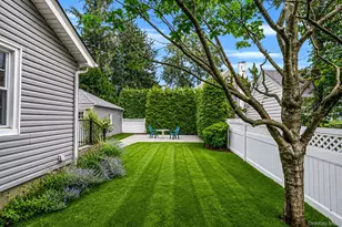 34 Drake St, Malverne, NY 11565 - Photo 23