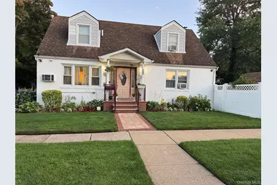 276 85th Avenue, Floral Park, NY 11001 - Photo 1