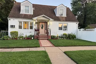 276 85th Ave, Floral Park, NY 11001 - Photo 1