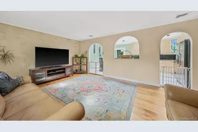 26 Heritage Place S, Nesconset, NY 11767 - Photo 7