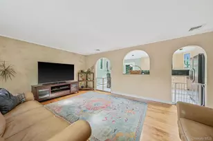 26 Heritage Pl S, Nesconset, NY 11767 - Photo 7