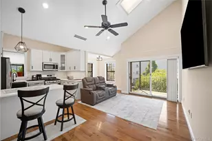 180 Davis Ave, Bronx, NY 10465 - Photo 5