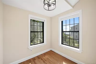 180 Davis Avenue #12A, Bronx, NY 10465 - Photo 11