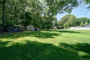 11 Embassy Rd, Selden, NY 11784 - Photo 37