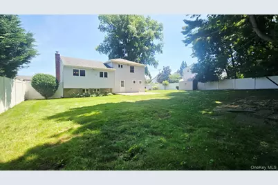 27 Humphrey Drive, Syosset, NY 11791 - Photo 21