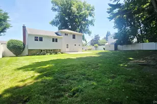 27 Humphrey Dr, Syosset, NY 11791 - Photo 21