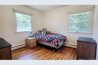 27 Humphrey Drive, Syosset, NY 11791 - Photo 13