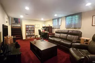 27 Humphrey Dr, Syosset, NY 11791 - Photo 19