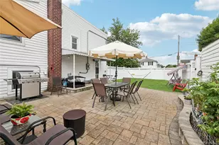 2327 Penatiquit Ave, Seaford, NY 11783 - Photo 23