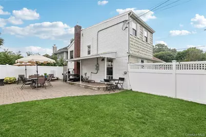 2327 Penatiquit Avenue, Seaford, NY 11783 - Photo 19