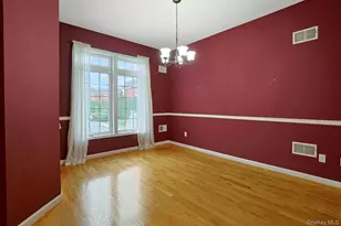 60 Alexander Ct, Nanuet, NY 10954 - Photo 5