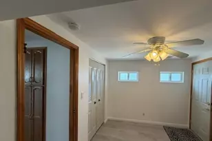 276 N Lewis Ave, Lindenhurst, NY 11757 - Photo 7