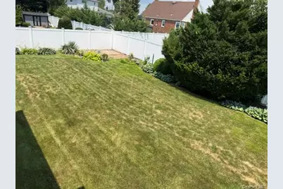 276 N Lewis Avenue, Lindenhurst, NY 11757 - Photo 23