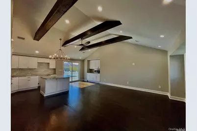 3874 Jerusalem Avenue #MAIN FL, Seaford, NY 11783 - Photo 7