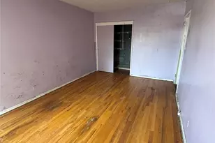 144-10 Gravett Rd, Flushing, NY 11367 - Photo 5