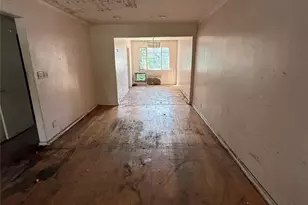 144-10 Gravett Rd, Flushing, NY 11367 - Photo 3