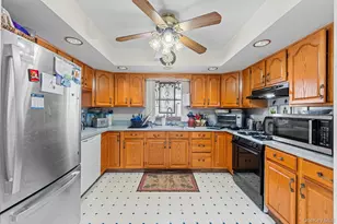 164 Dare Rd, Selden, NY 11784 - Photo 13