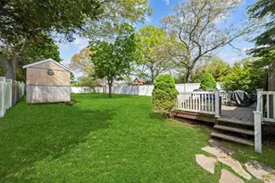 164 Dare Rd, Selden, NY 11784 - Photo 7