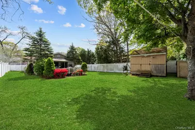 164 Dare Road, Selden, NY 11784 - Photo 11