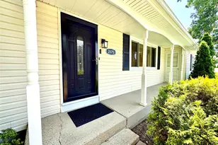 2875 Ocean Ave, Ronkonkoma, NY 11779 - Photo 3