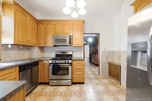 19 Ridgewood Ave, Yonkers, NY 10704 - Photo 9