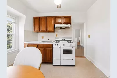 19 Ridgewood Avenue, Yonkers, NY 10704 - Photo 23