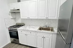 89-00 170th St, Jamaica, NY 11432 - Photo 3