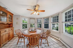 211 Meredith Ln, West Hempstead, NY 11552 - Photo 9