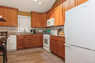 10 Marina Road, Island Park, NY 11558 - Photo 11