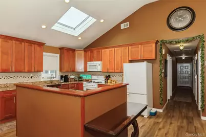 10 Marina Road, Island Park, NY 11558 - Photo 9