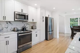 37 Storyland Ln, East Setauket, NY 11733 - Photo 9