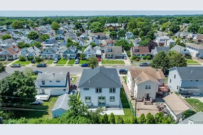 64 Landau Avenue, Elmont, NY 11003 - Photo 45