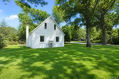 60 Morris Avenue, Farmingville, NY 11738 - Photo 5