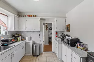 165 Hale Ave, White Plains, NY 10605 - Photo 35