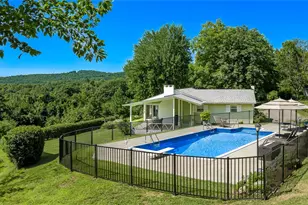 21 Overlook Dr, Pawling, NY 12564 - Photo 9