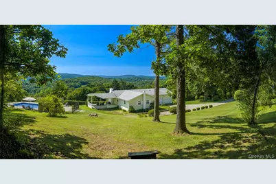 21 Overlook Drive, Pawling, NY 12564 - Photo 1