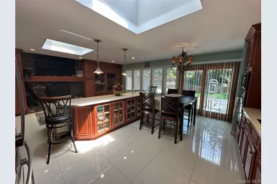 23 Pimlico Drive, Commack, NY 11725 - Photo 3