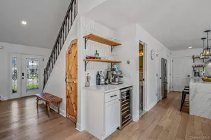 134 Paris Ct, West Islip, NY 11795 - Photo 11