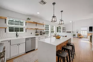 134 Paris Ct, West Islip, NY 11795 - Photo 9